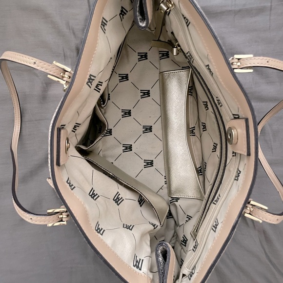 ANTONIO MELANI SNAKESKIN PURSE - Picture 4 of 4